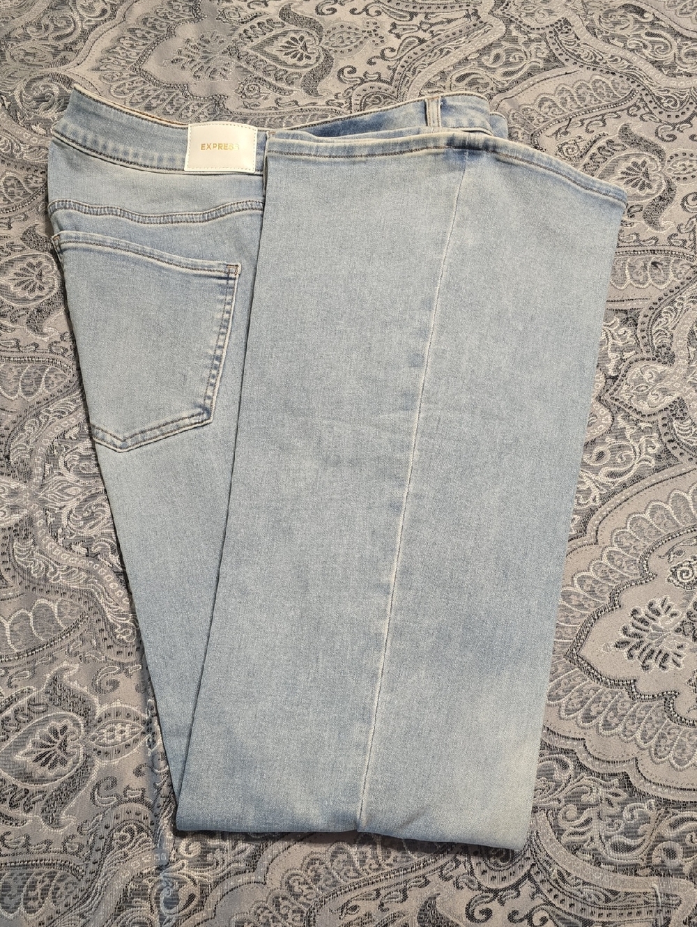 Express Flare Jeans